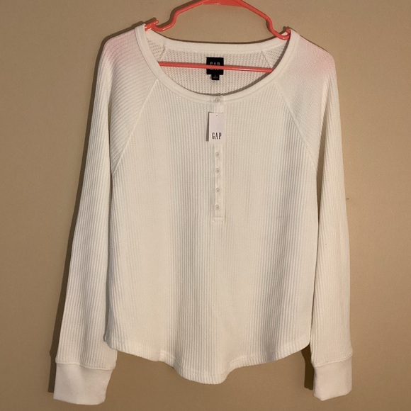 NWT GAP WAFFLE RAGLAN HENLEY - IVORY LONG SLEEVE RELAXED FIT - CUSTOMER FAVORITE - Picture 1 of 16